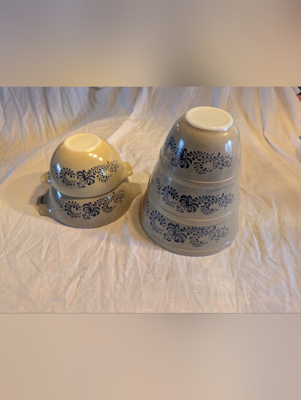 Pyrex Cream Nesting Mixing Bowls with Blue Floral Pattern ( homestead pattern)